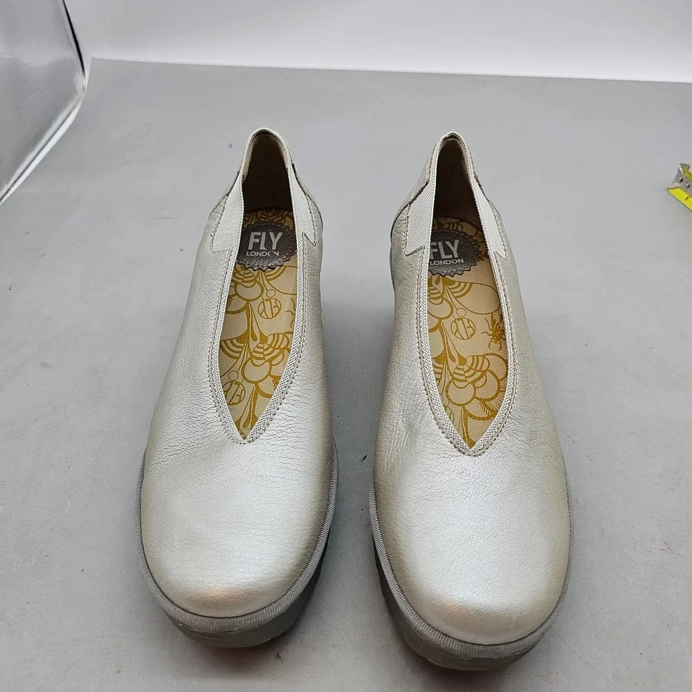 Fly London Yoni Metallic Silver Leather Wedge Pump Slip On Shoes EU 39 501438013